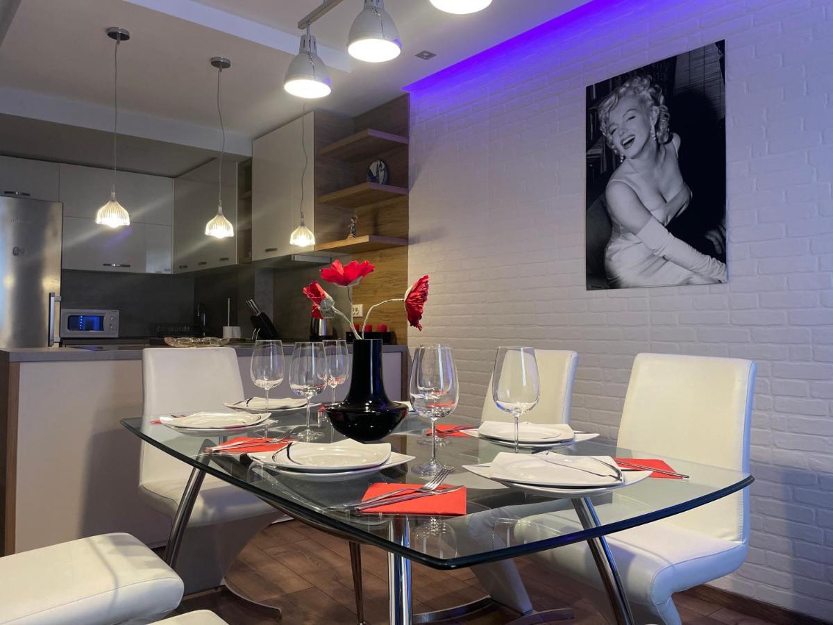 Luxury Apartments In Top City Center Varna 1 외부 사진