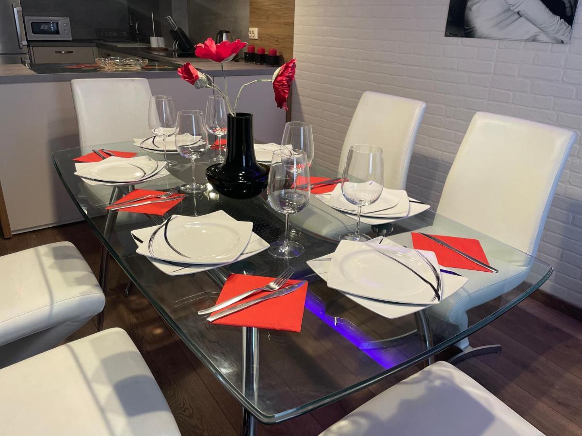 Luxury Apartments In Top City Center Varna 1 외부 사진